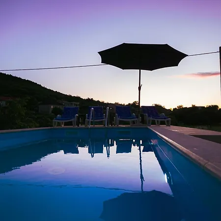 Apartments With A Swimming Pool In The Dalmatian Hinterland Imotski