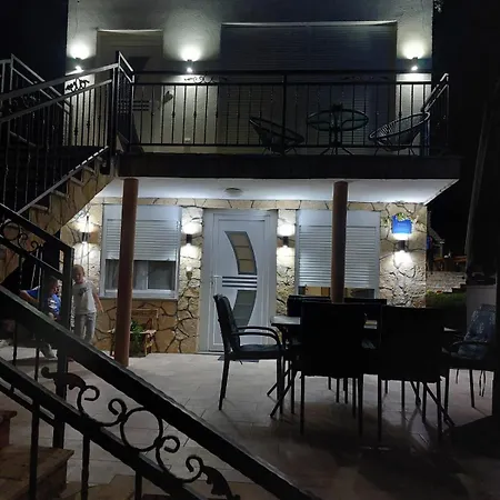 With A Swimming Pool In The Dalmatian Hinterland Apartmán *