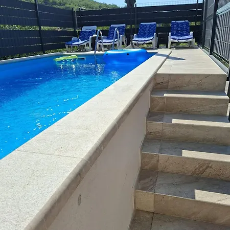 With A Swimming Pool In The Dalmatian Hinterland * 이모츠키
