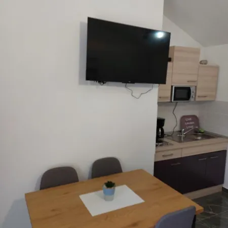 Apartmán With A Swimming Pool In The Dalmatian Hinterland Imotski